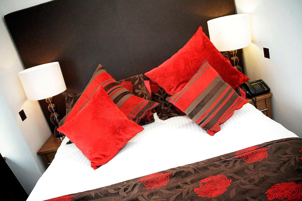 Oxwich Bay Hotel Swansea Esterno foto